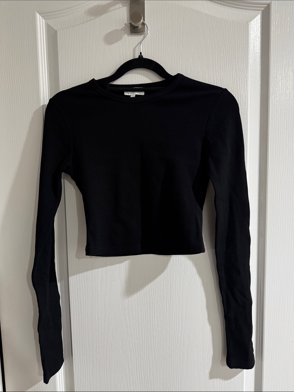 Meshki Black Ribbed Long-Sleeve Crop Top
